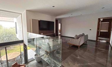 Casa AMUEBLADA en RENTA en La Campiña.