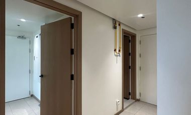 For Sale: Ultra Luxury Property in BGC | 3 Bedroom Premier A Unit with 2 Parking Slots in Aurelia Residences BGC