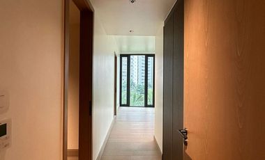 For Sale: Ultra Luxury Property in BGC | 3 Bedroom Premier A Unit with 2 Parking Slots in Aurelia Residences BGC