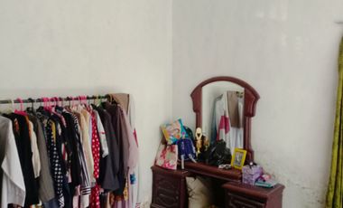 2-storey house in an alley in the center of Cianjur City, strategic access