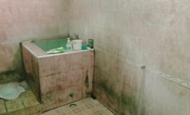 2-storey house in an alley in the center of Cianjur City, strategic access