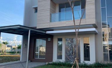 Disewa Rumah PIK Full Furnished interior mewah brand new Uk 10x15 m² at Jakarta Utara