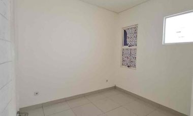 Rumah Golf Lake hanya 80 juta