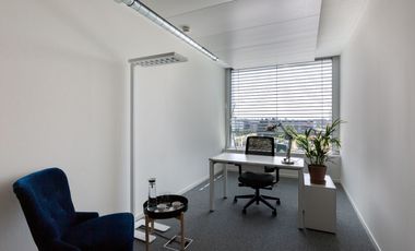 Alquiler de oficinas bellamente diseñadas para 2 personas en Bogota, Usaquén
