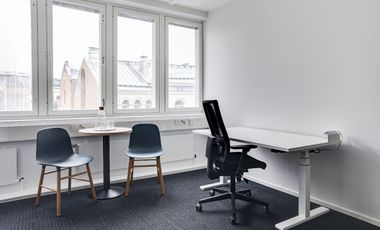 Alquiler de oficinas bellamente diseñadas para 2 personas en Bogota, Usaquén