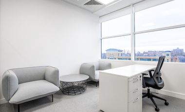Alquiler de oficinas bellamente diseñadas para 2 personas en Bogota, Usaquén