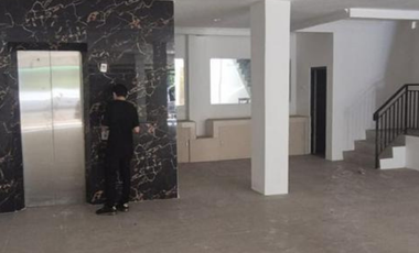 Dijual Segera !!! Ruko Gandeng Sentra Niaga Bekasi Ruko 3 Lantai Sudah Dijebol dan Ada Lift