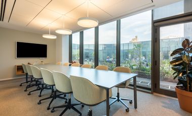 Alquiler de oficinas bellamente diseñadas para 2 personas en Bogota, Plaza Claro