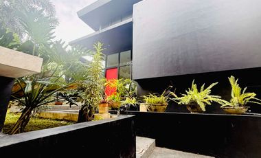 SUPER RUSH SALE - Premium 5BR House and Lot in Hillsborough Subdivision in Alabang Muntilupa
