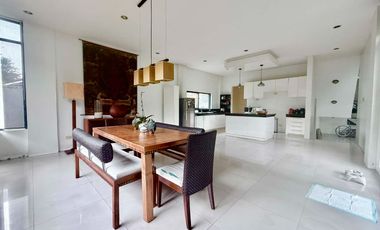 SUPER RUSH SALE - Premium 5BR House and Lot in Hillsborough Subdivision in Alabang Muntilupa