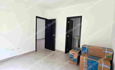 Alquiler Casa de Estreno 4 Dormitorios con baños