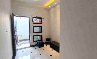 Rumah Mewah Baru 3 lt Semi Furnish Mewah di Sumber Solo Kota