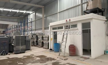 Bodega en Venta con acceso a vía principal remodelada El Cerrito Terreno Cuautitlán Izcalli Estado de Mexico261623MTZP