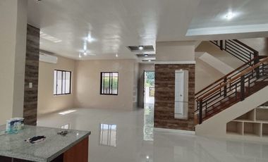 For lease 5br house in Merville Park