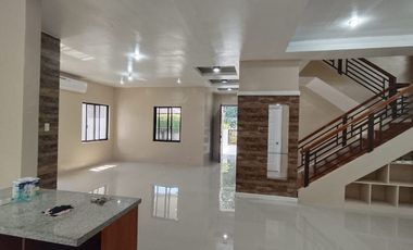 For lease 5br house in Merville Park