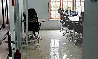 Dijual Rumah Strategis dan Lokasi Komersial di Garut