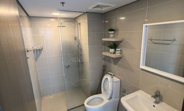 38 Park Avenue 1BR corner 55sqm Parking Furnished Cebu IT Park