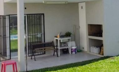 Venta casa con pileta. Tierra de Sueños 3. Roldán