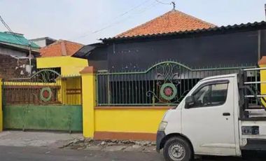 Jual Rumah Kost Hitung Tanah. Jual cepat BU. Lokasi selangkah ke MERR Surabaya Timur