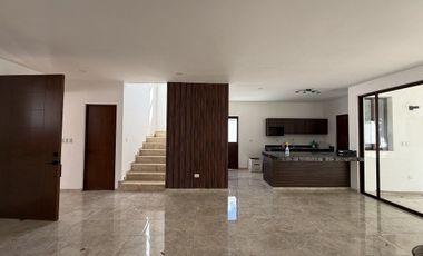 Casa de entrega inmediata Privada Zendera