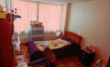 Casa de VENTA en el Barrio Primicias de Quito, 216M2 Sur de Quito, Ecuador.