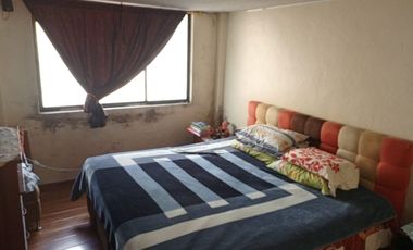 Casa de VENTA en el Barrio Primicias de Quito, 216M2 Sur de Quito, Ecuador.