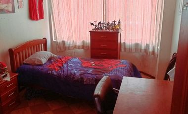 Casa de VENTA en el Barrio Primicias de Quito, 216M2 Sur de Quito, Ecuador.