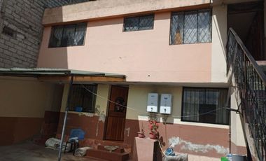 Casa de VENTA en el Barrio Primicias de Quito, 216M2 Sur de Quito, Ecuador.
