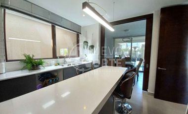 SE VENDE ACOGEDORA CASA MEDITERRÁNEA EN PIEDRA ROJA