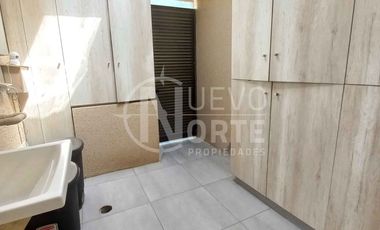 SE VENDE ACOGEDORA CASA MEDITERRÁNEA EN PIEDRA ROJA