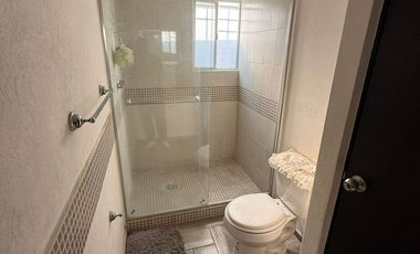 Xaltipa Hermosa Casa Super Ubicada Con Acabados