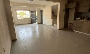 Xaltipa Hermosa Casa Super Ubicada Con Acabados