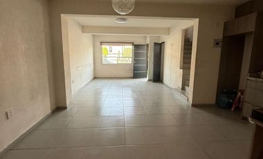 Xaltipa Hermosa Casa Super Ubicada Con Acabados