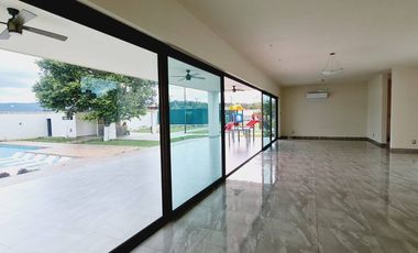 TERRENO EN VENTA DE 421 M2 EN FRACCIONAMIENTO LA ESCONDIDA