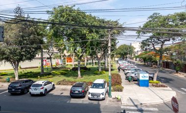 SE ALQUILA DEPARTAMENTO EN SURCO FRENTE A PARQUE | Dúplex 135 m²