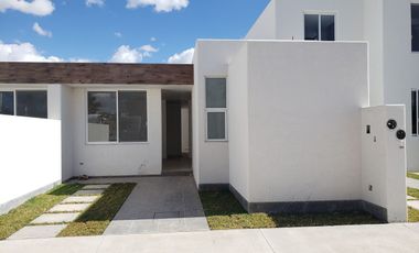 CASA EN VENTA EN RESIDENCIAL LOS ZARZALES
