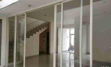 Dijual Rumah Griya Galaxy Dekat Merr
Surabaya Timur