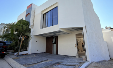 CASA EN VENTA COTO SIVEC CAPITAL NTE