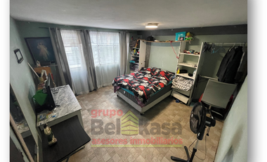 Venta de casa en B. de Roma, Bosques de Aragón