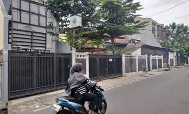 Rumah + Ruko + Potensi Kost! Tanah 632m² Kebon Jeruk – Langka!