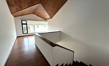 Casa de arriendo sector quito tenis con jardín y 280m2 totales