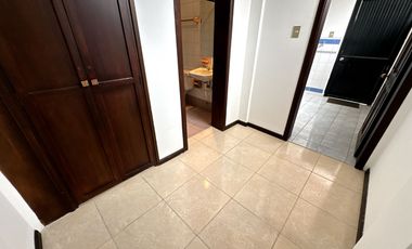 Casa de arriendo sector quito tenis con jardín y 280m2 totales