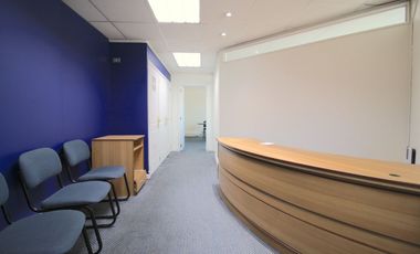 Arriendo de oficina en edificio Security
