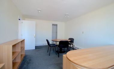 Arriendo de oficina en edificio Security