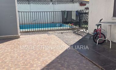 Se arrienda casa en Villa Fundadores