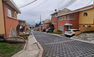 Venta Casa Conjunto Arcos del Norte Carcelén (Yanbal)