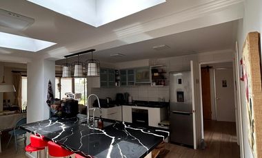 CASA EN CONDOMINIO 5 DORMITORIOS 4 BAÑOS QUINCHO VALLE LA DEHESA