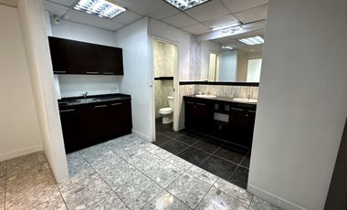 Local comercial de arriendo sector centro norte av. atahualpa de 125m2