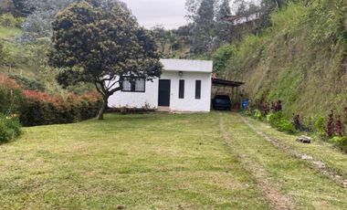 VENTA DE FINCA DE 4.200 Mt2, CON TERRENO MIXTO, A SOLO 20 MIN. DEL AEROPUERTO JMC, RIONEGRO, ANTIOQUIA