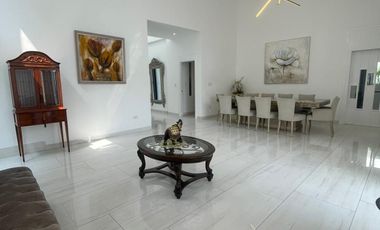 Isla Mocoli, Renta de linda casa 2 dormitorios con cuarto de TV full amoblada